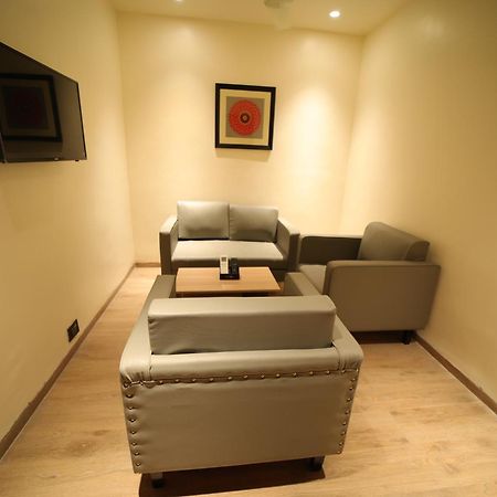 Hotel Marigold Bhubaneswar Room photo