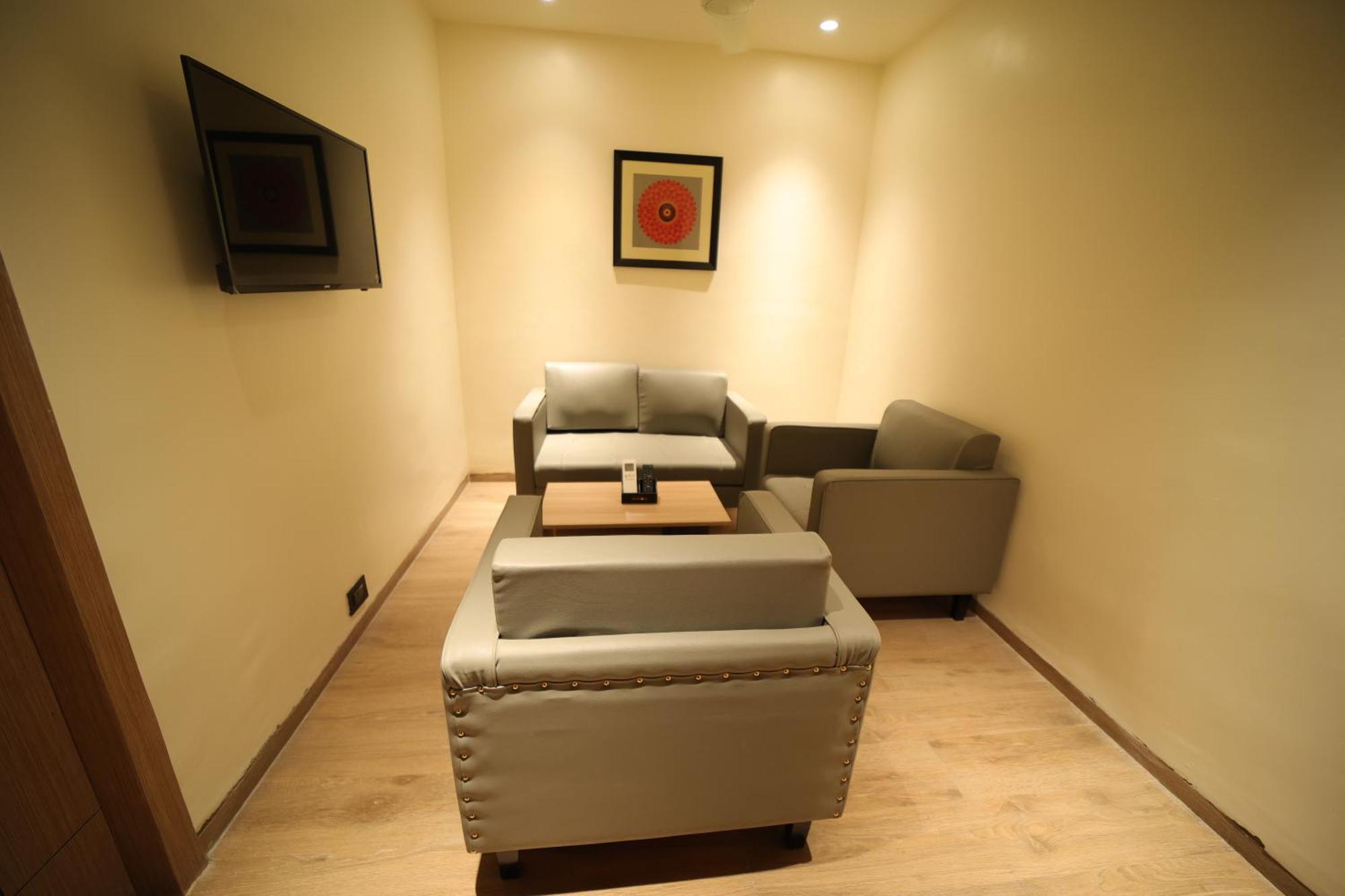 Hotel Marigold Bhubaneswar Room photo